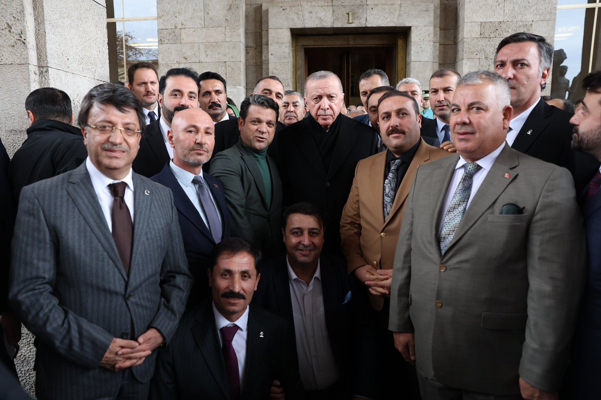 📍 ТВММ
İl Teşkilat Başkanlığı ve İlçe Başkanlarımızın gayretiyle 13 günde 13.000 yeni üye kaydı başarısını elde ettik. 
Bu başarı dolayısıyla il teşkilat başkanlığımızı ve ilçe başkanlarımızı tebrik ederim. Sayın Cumhurbaşkanımızın takdirini kazanmak da bu emeğin değerini