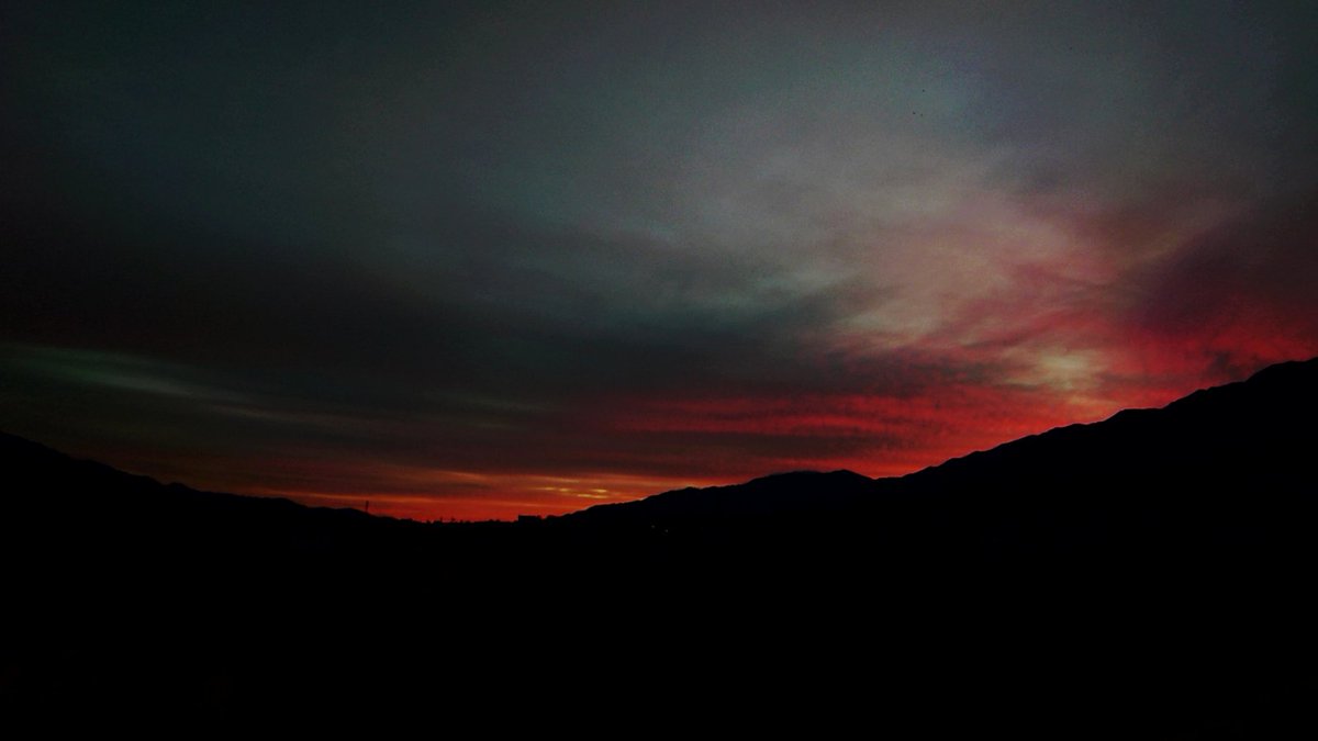 freepa2001's tweet photo. 伊那からの帰り、樋口まで来たら夕焼け・・久し振りに見られました。 https://t.co/rmMIsrcrBp