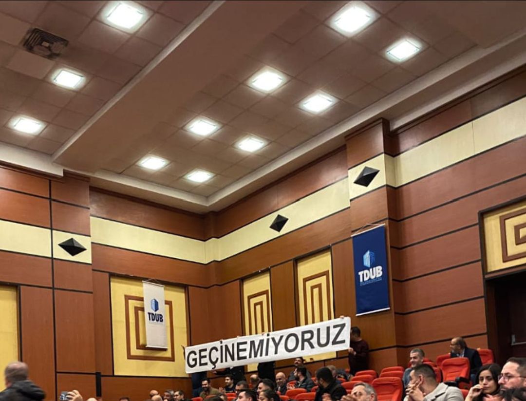 Açlık sınırı altında yaşamayı öğrenmek için aldığımız 5 yıl tecrübe belgesiyle 10 yıl sorumluluk taşımaktan yorulduk. GEÇİNEMİYORUZ.#DegerlemeUzmanlariGecinemiyor