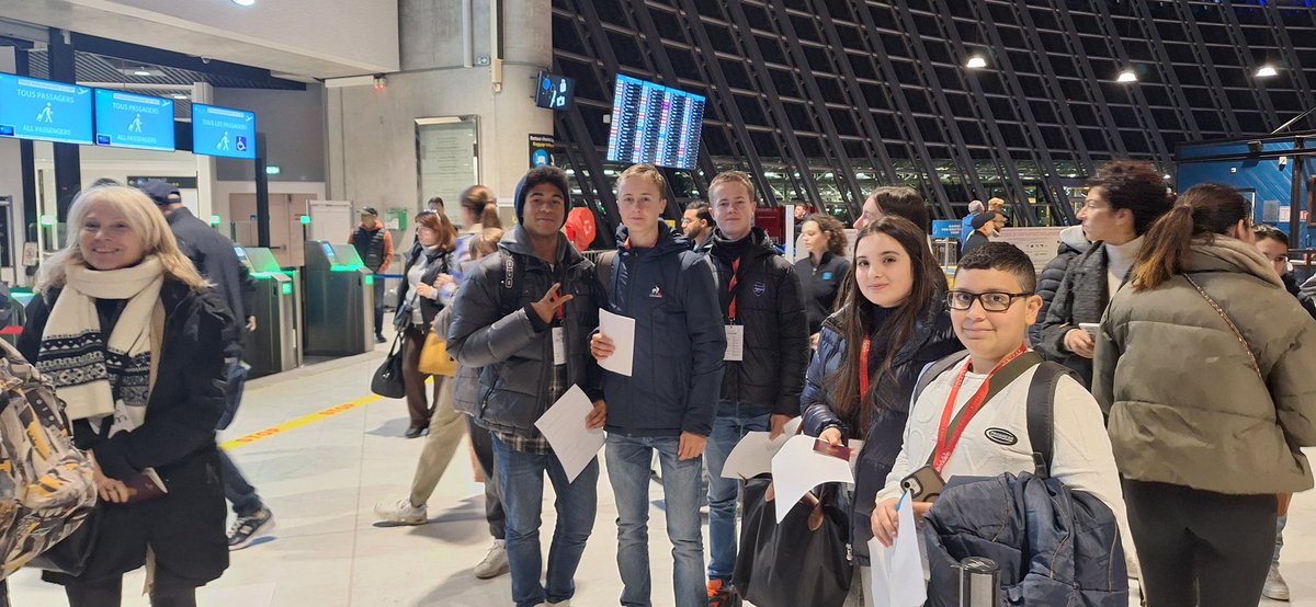 Le 20 décembre quelques collégiens se sont rendus à Auschwitz en voyage de mémoire avec la communauté d agglomération