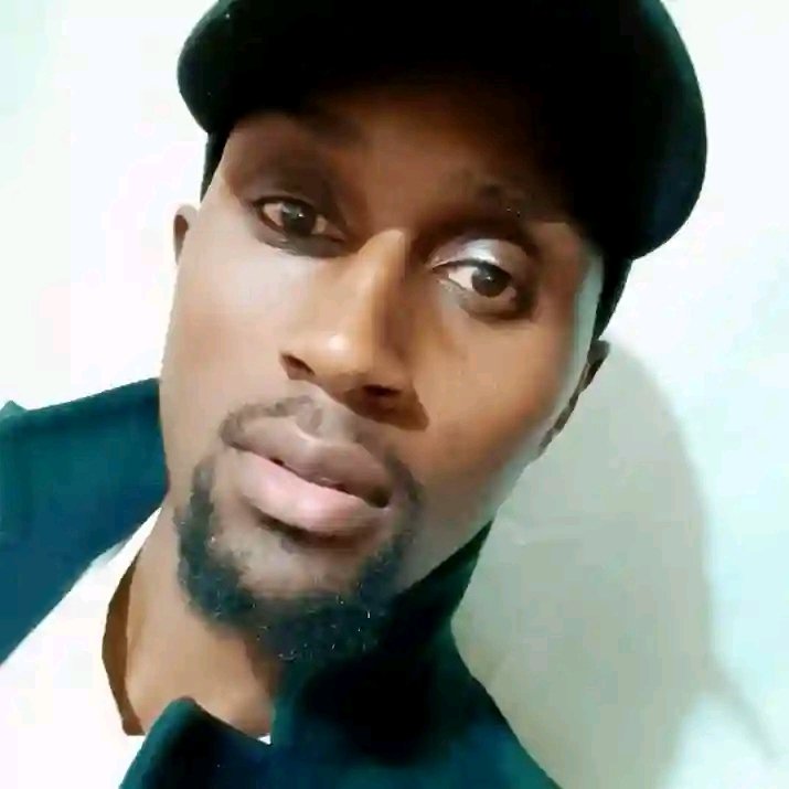 BabaT13660's tweet photo. Worst December for me...
#FreeNaomi 
#Freekibetbull 
#Yoko
#Aoko
#Samgituku 
#Dinywa 
#kasongo 
#2024SBSGAYODAEJEON 
#SASUKE2024 
#zelena 
#nairobi 
#Christmas2024 
#kairo 
#UAE https://t.co/82jZUUObLF
