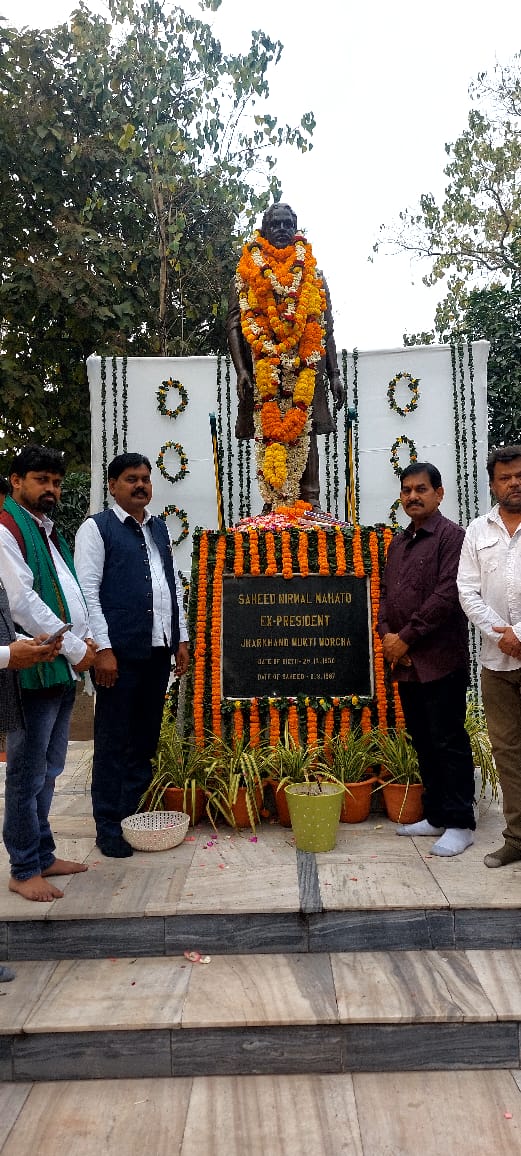 NiteshVOfficial's tweet photo. वीर सहीद निर्मल महतो अमर रहे।।  @JmmJharkhand @sabitamahatoJMM @DistJmm @VinodKu80238196 @HemantSorenJMM https://t.co/Ik5ANObwL2