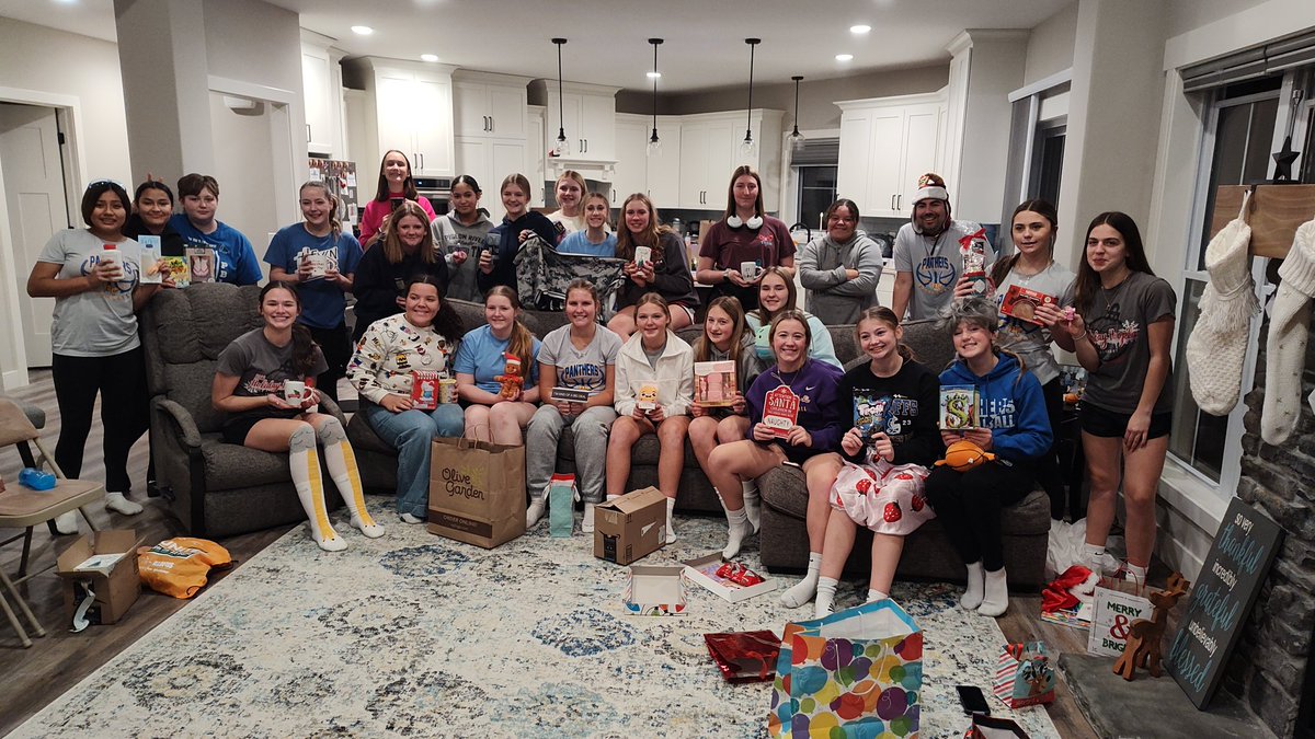 🎄🏀 Merry Christmas from the PBL Girls Basketball Family! 🏀🎄

This holiday season, we’re grateful for our team, our supporters, and the moments that bring us together on and off the court.

Wishing you joy, love, and success in the year ahead! Let’s keep working together,