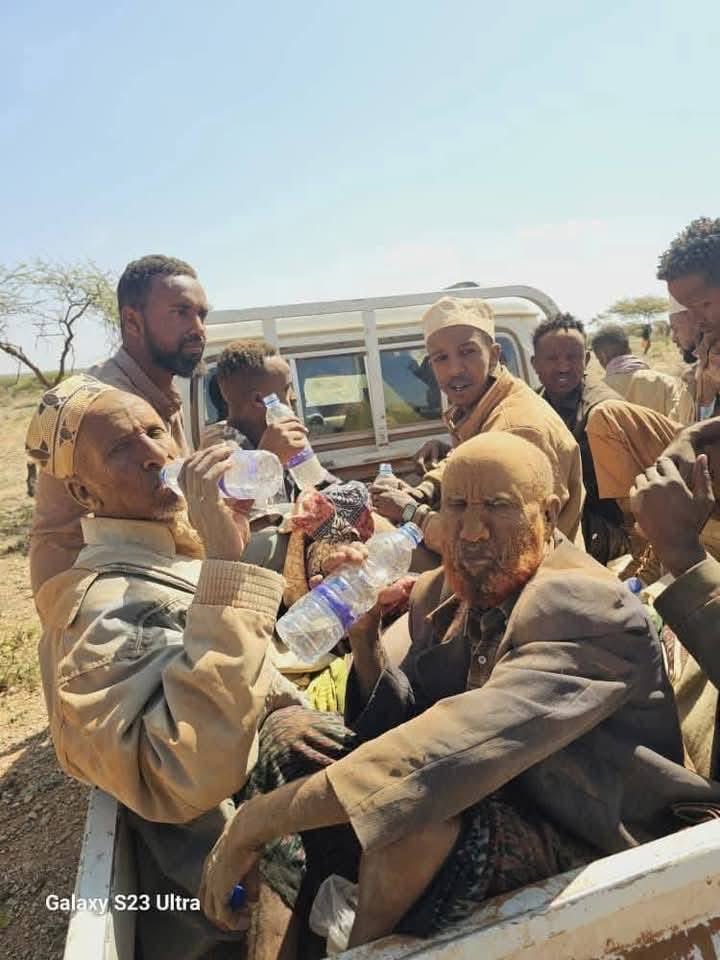 reallysomali's tweet photo. Aduun iyo Aakhiro seeg !

Kawaran Adigoo cimrigaa jira Hadii Arimo argagixiso iyo khalkhalgalinta Amaanka la xidhiidha lagugusoo qabto ??

Ciidamada DDS waxaan leeyahay guulaysta soo afjara argagixisada dawlad deegaanka kusoo duushey. https://t.co/0eDkbXtTMD