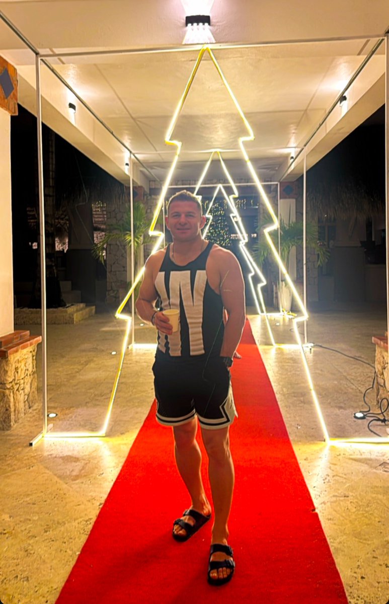 #SurvivorAllStar Takımında Şimdilik Tek Başına Bir Duruş Sergileyen #İsmailBalaban Takdir Ediyoruz!

#Survivor2025 #Survivor 
#AllStarTakımı #GönüllülerTakımı #SurvivorTürkiye