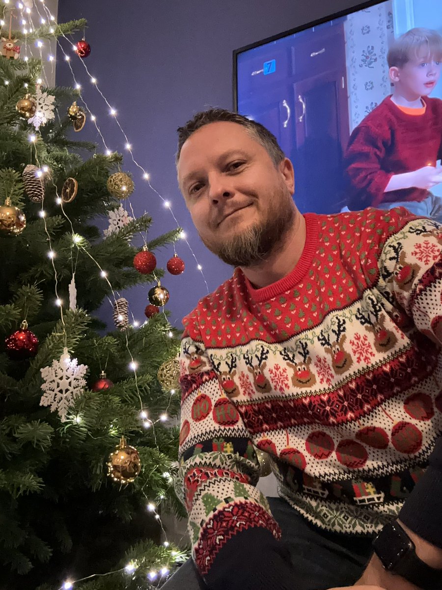 TomekFm's tweet photo. Merry Christmas 🎄 https://t.co/dPZipvnIxy