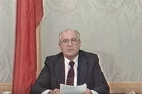 33 years ago, today, the USSR made its greatest contribution towards humanity by ceasing to exist.