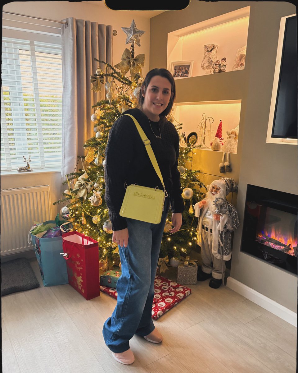 Merry Christmas 🎄 
Remembering my grandad who loved Christmas