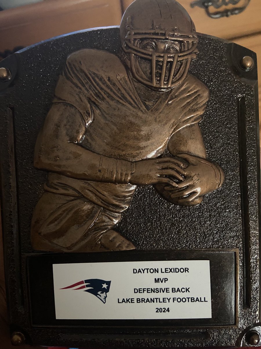 DkLexidor21's tweet image. Grinded and earned DB MVP for my team🔥🔥 @CoachMMitch @Andy_Villamarzo @FlaHSFootball @PrepRedzoneFL @CenFLAPreps
hudl.com/v/2QYmhz