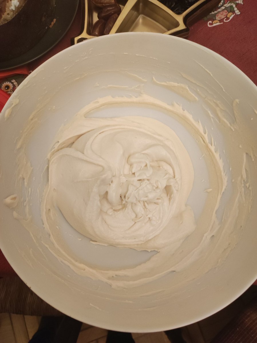 Marcella...vero che oggi prepari la tua  crema al mascarpone? Sai che é il mio ultimo Natale!
E anche il Grinch che é in me si scioglie...
💔