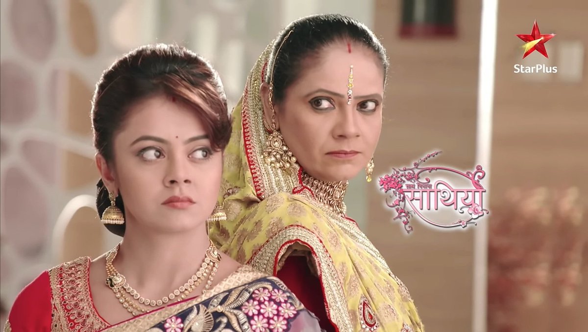 karmasikbirkiz's tweet photo. I have never seen a better daughter-in-law - mother-in-law duo
there will never be anyone better than you four
I fell in love 🤍❤️
#SaathNibhanaSaathiya #DevoleenaBhattacharjee #RupalPatel
#BenimAnnemBirMelek #DolunaySoysert #OyaBașar https://t.co/Ro2JjkH1tF