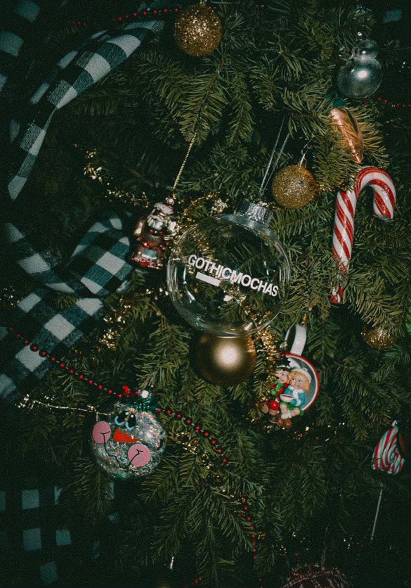 gothicmochas's tweet photo. Merry Christmas from GM 🎁🎄 https://t.co/NvI07xC48q