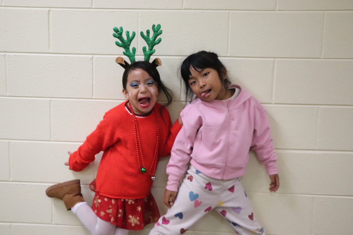 NextGenFocus's tweet image. Wishing everyone a happy and warm holidays! Thank you Norcross PD for providing prizes for our gift raffle! Thank you to Norcross PD, Toys for Tots, and our tutors Ngan N., Smitha P., Ivan L., and Sahithi C. for helping us provide toys for the kiddos!