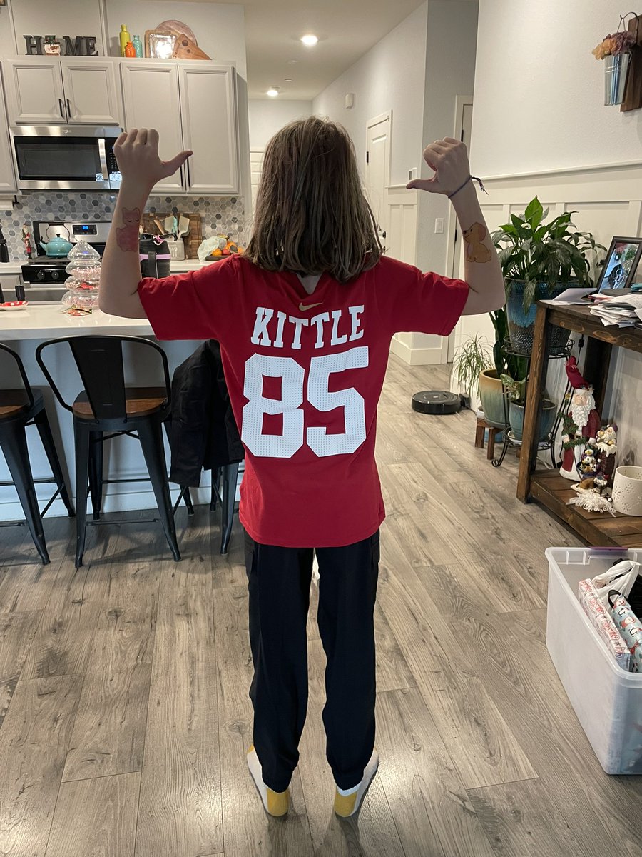 Scottvenable80's tweet photo. @gkittle46  very happy girl!!! https://t.co/SLikCIXY5n