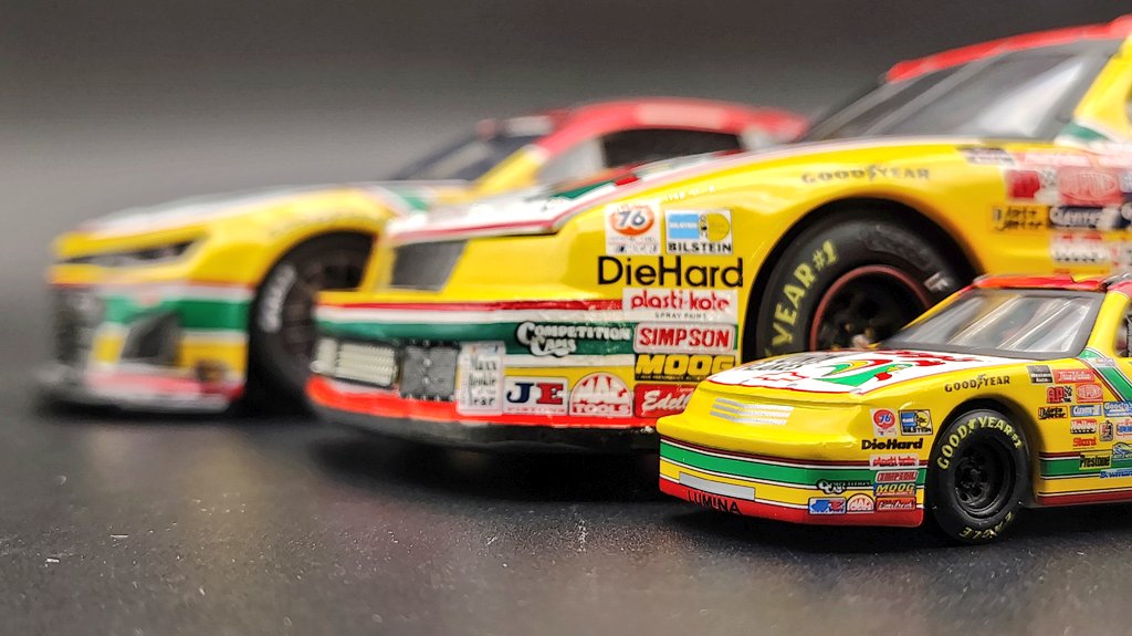 RacecarGrveyard's tweet photo. 1994 Terry Labonte #5 Kellogg's Corn Flakes 1:24 Custom. Won 3 races in 1994, and has since become a classic NASCAR paint scheme.
#kelloggs #terrylabonte #NASCAR @TeamHendrick https://t.co/AM4nZKQIzr