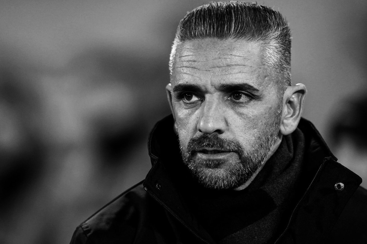 Vitória SC Mil Grau tweet media