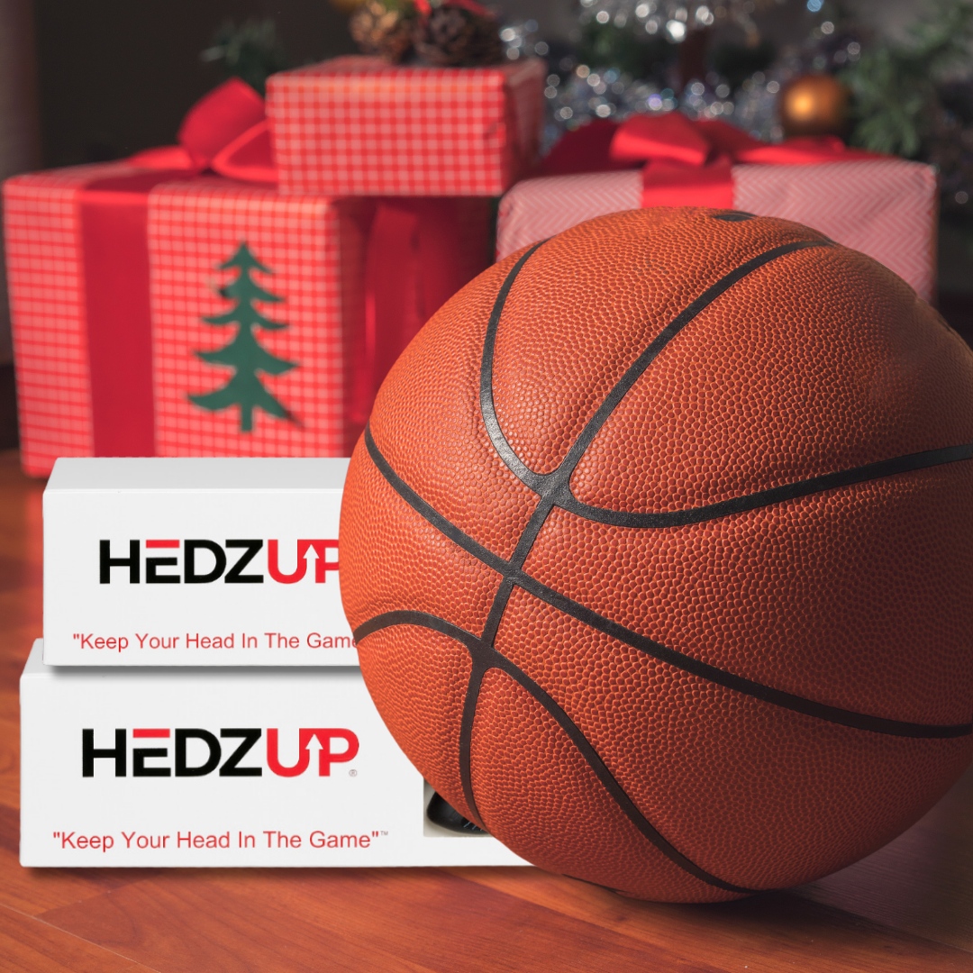 HedzupTrainer's tweet image. Season’s Greetings! ❄️Here’s to ending the year strong and gearing up for success in the next.

Smarter habits start now. Order yours today: hedzup.com

#HolidaysWithHedzUp #AthleteFocus #BalancedTraining #GiftGuide #PerformanceBoost #SportsTech #SmarterHabits