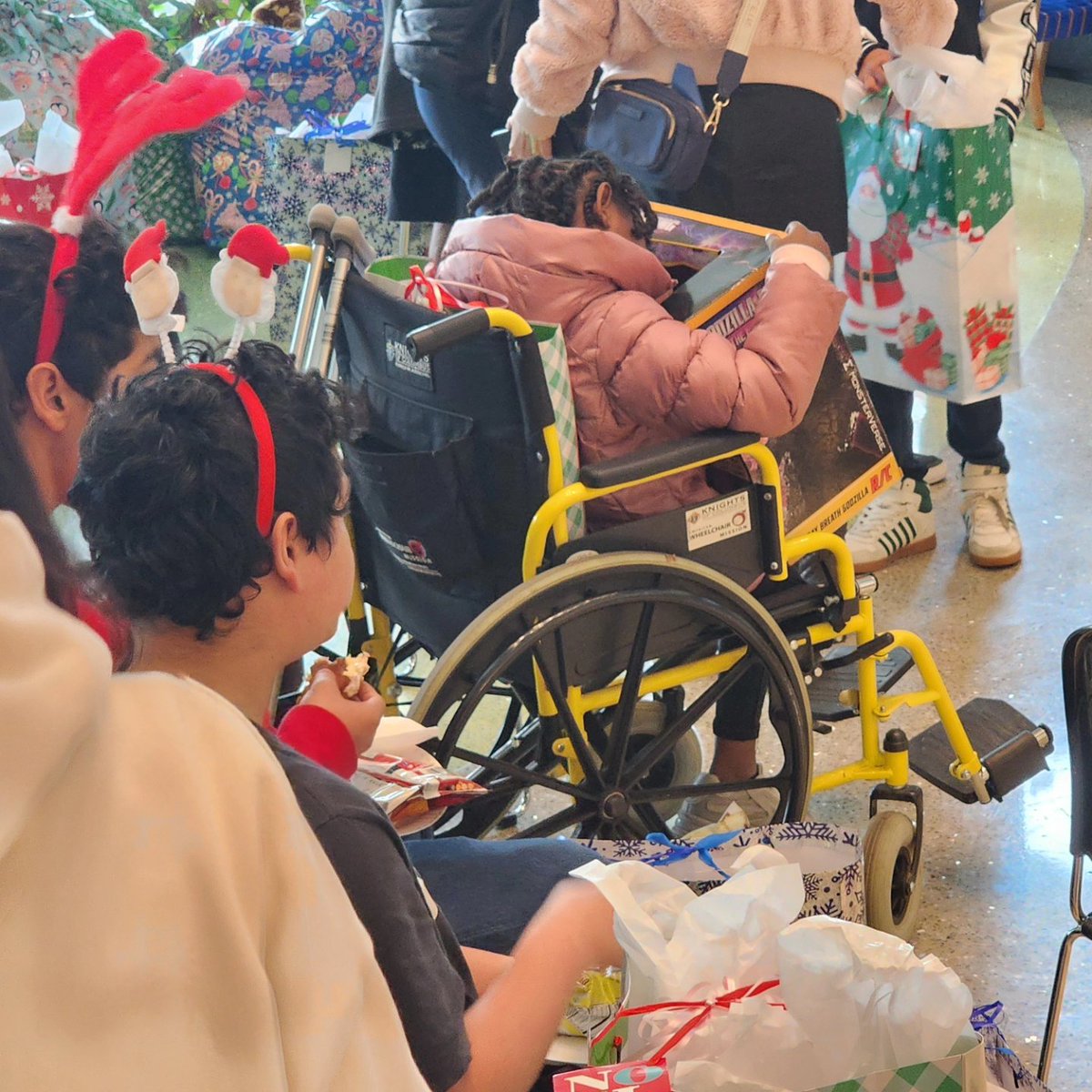 Mission success! Please meet my wonderful friend Brinae from Belize! She has a shining spirit and an amazing, caring mother! My heart melted when I saw her hugging the Godzilla she received for Christmas. Wishing her and her family a wonderful holiday season!
#Godzilla