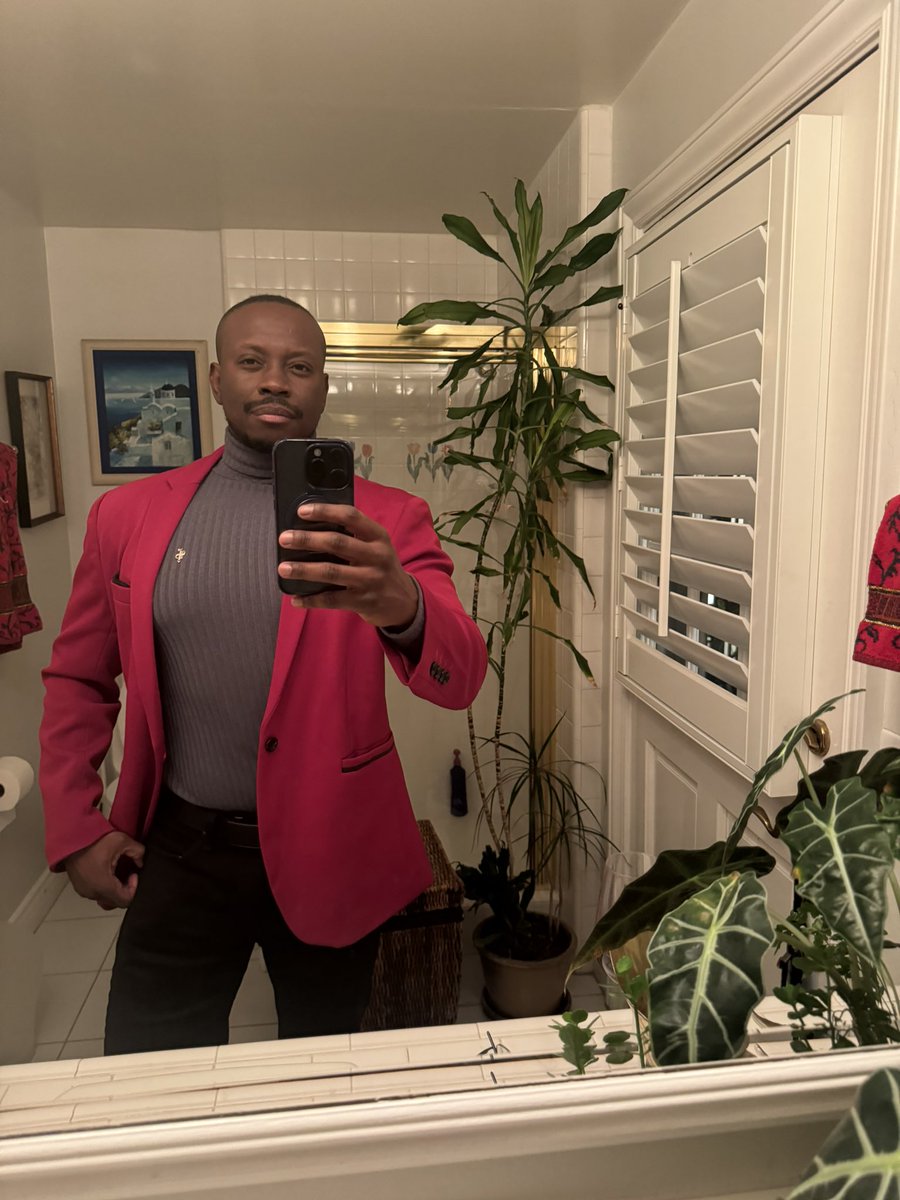DawesLeon's tweet photo. Merry Christmas everyone! Enjoy your mommy’s dearly! And live your loved ones unconditionally!🤞💫🎄🙏❤️ https://t.co/Ur6Pdyfhma