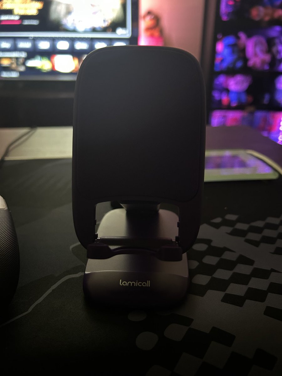 GhostlyVoidVT's tweet image. The final piece to my #vtubersetup is completed. The phone stand!!!
