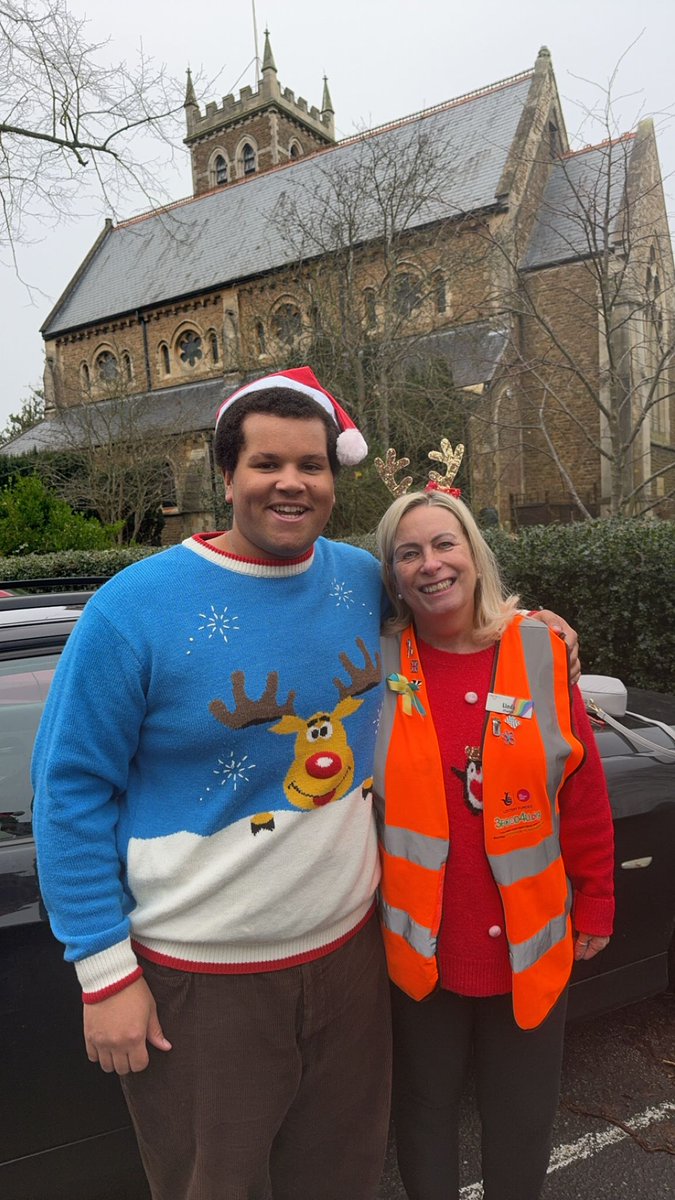malachifont1's tweet photo. A fantastic morning at @3food4u in Chigwell. Merry Christmas everyone 🎄🎄🎄 https://t.co/9AfNwJGDZg