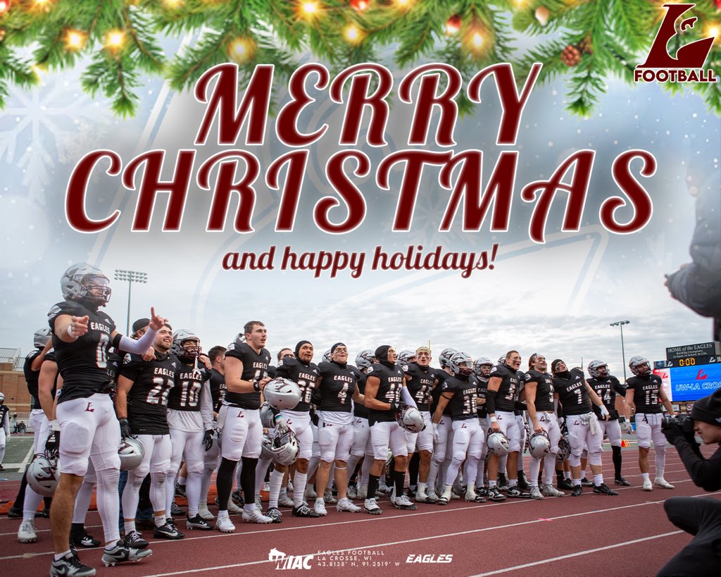Merry Christmas and happy holidays to all of you!
- From UWL Football 🦅🏈

#TheExperience #d3fb