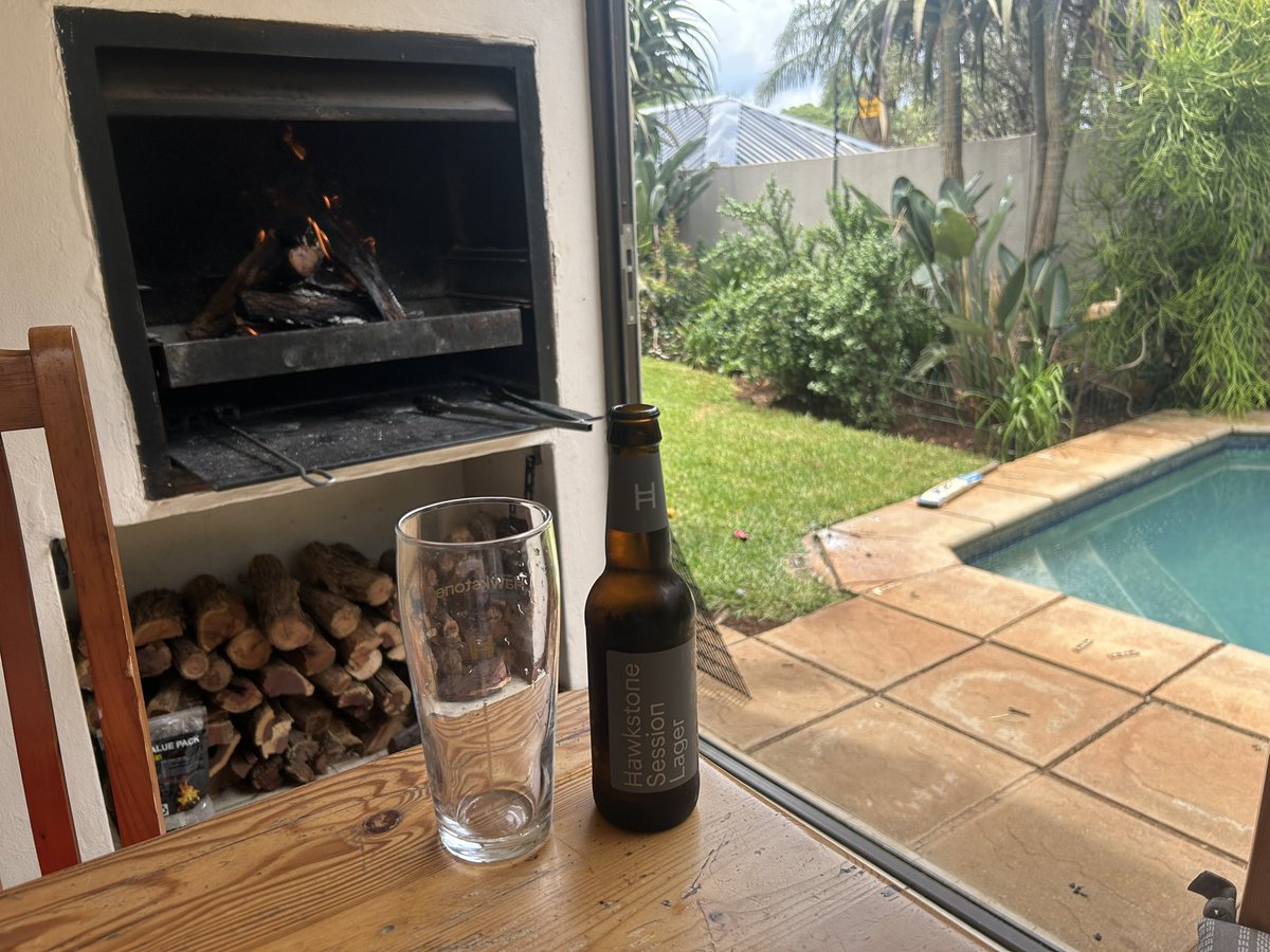Ice cold <a href="/RealHawkstone/">Hawkstone</a> in JNB, RSA 🇿🇦 on Christmas Day! 🍻🍻