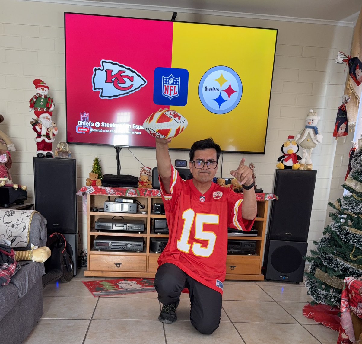abrahamnrg's tweet photo. #NFLOnNetflix Desde Chile con los Chiefs rumbo al Superbowl LIX https://t.co/l7e9R4Hnh3