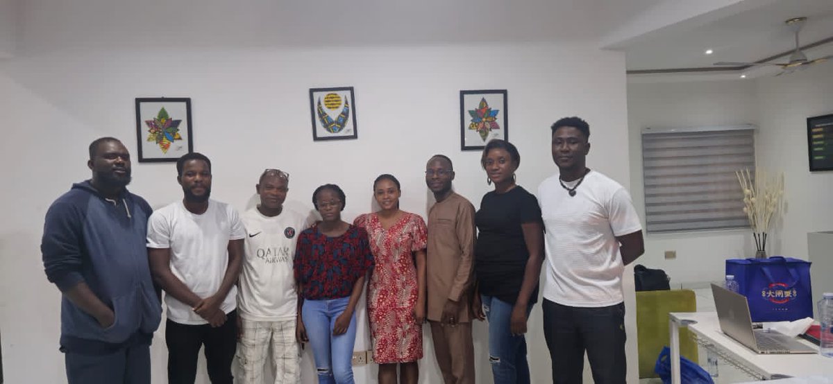 🕰️ Reflecting on 2024, Charging into 2025! 🚀

🎥 Watch the full video here:youtu.be/FO0jUq6b33U

At Vice Versa Media Ghana, we closed out the year with strategic reviews and big plans for 2025! From tough lessons to BIG wins, we’re gearing up to redefine creativity and