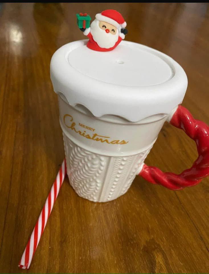 What I Love About Christmas

Christmas comes, a time to see,
The hand of God has carried me.
Alive I am, to live, to grow,
Renewed in heart, my soul not apart,
Thank You, Lord, for life again,
Your love, my joy, again and again.

Anna Mbise (Chuganese)
25/12/2025