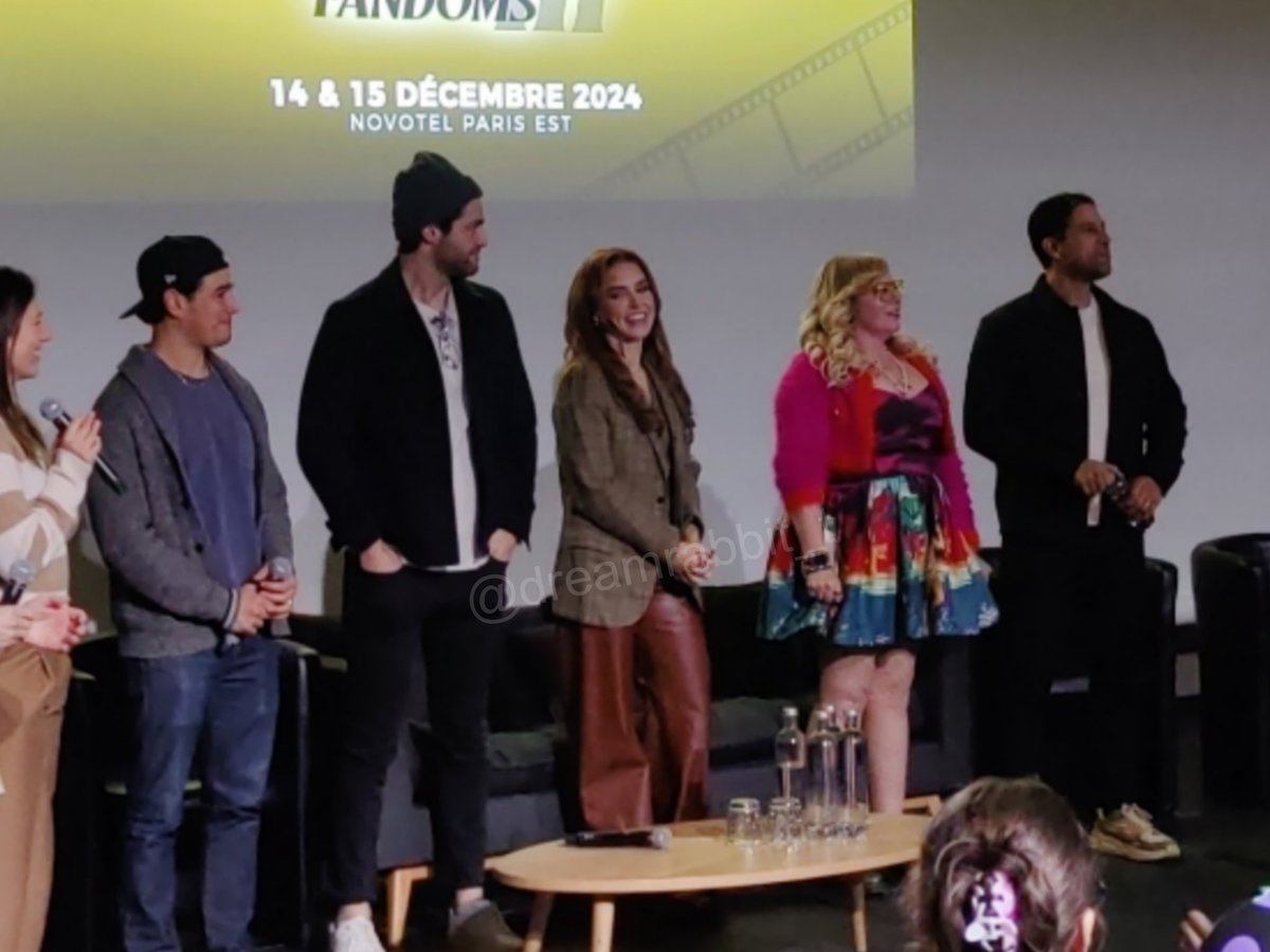 dreamrabbit_t's tweet photo. #FTLOF3 Day 2 opening ceremony (3/4) #SaveShadowhunters #Shadowhunters #MatthewDaddario https://t.co/TFRjyesNna