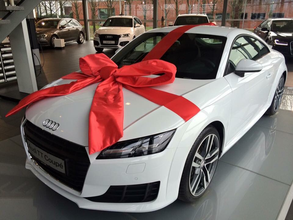 Jamaican Spiderman tweet media