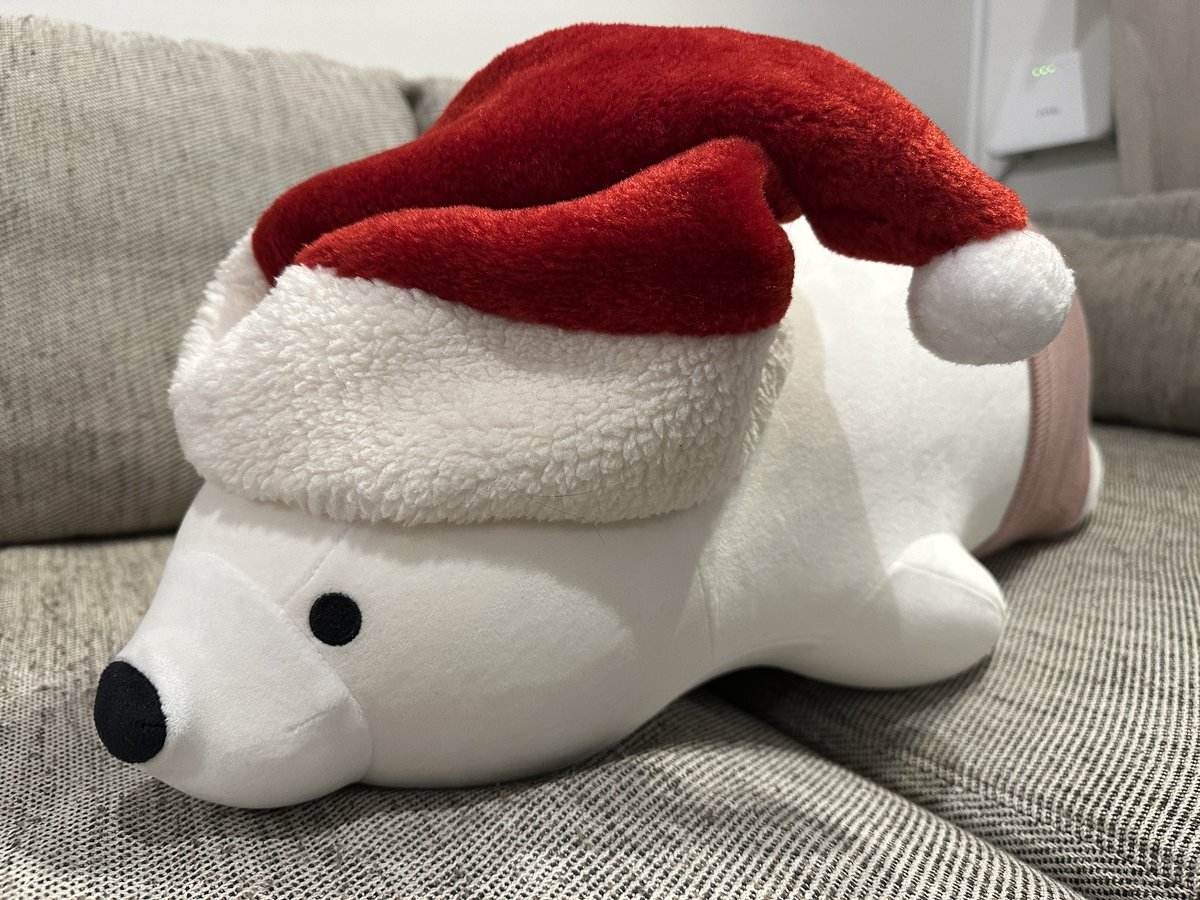 TieflingMelissa's tweet photo. Merry Chrysler! 🐻 https://t.co/ah9VqfR4SR