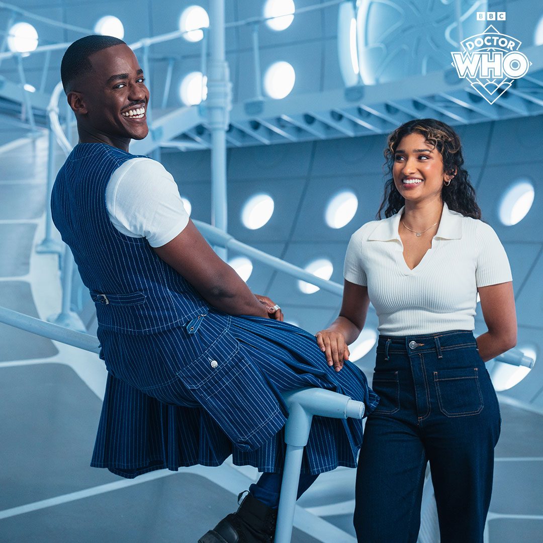 bbcdoctorwho's tweet photo. A brand new trip of a lifetime 🌌🔑

#DoctorWho Season Two: Coming Soon. https://t.co/g7LA542ljW