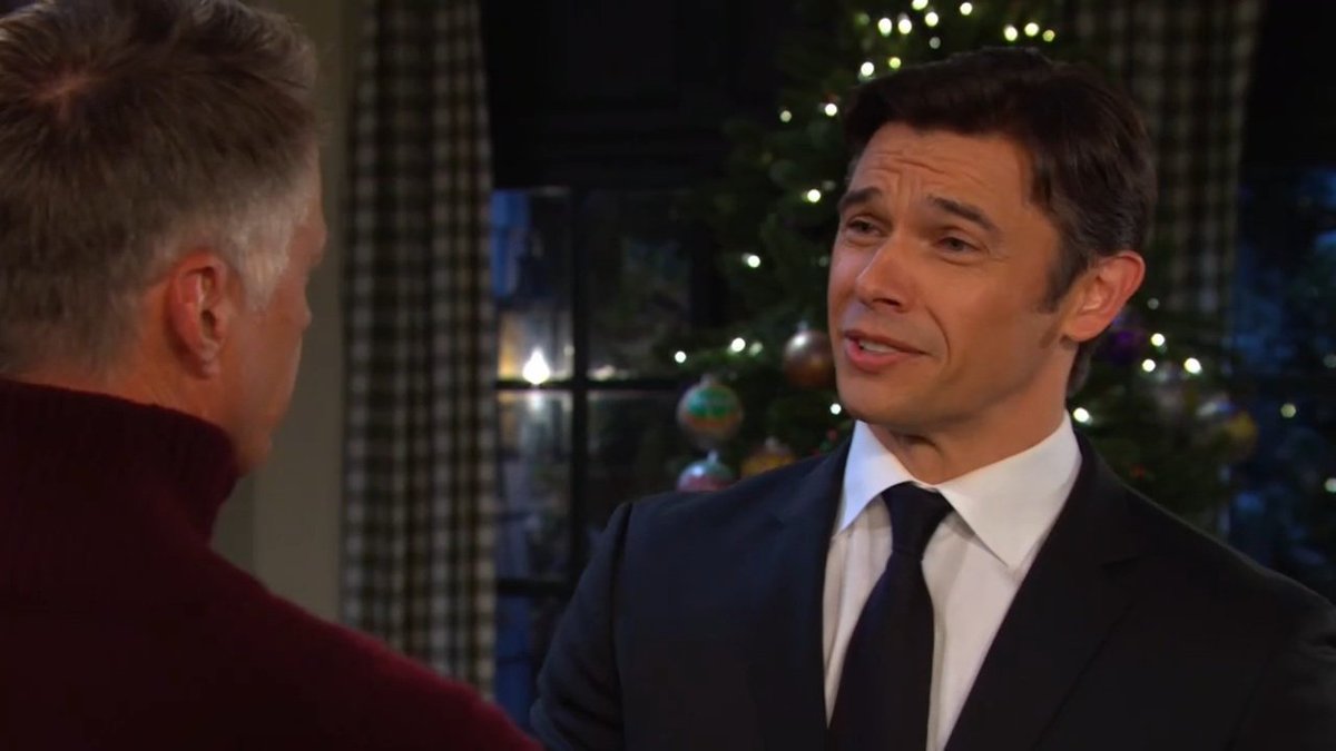 brianne1017's tweet photo. Xander starts to walk away when Jack calls him back &amp; extends his hand. "Merry Christmas, old friend." Jennifer &amp; Maggie look surprised. #Days @PaulTelfer @matthew_ashford #Xack #XackAttack https://t.co/yBE6bYZg46