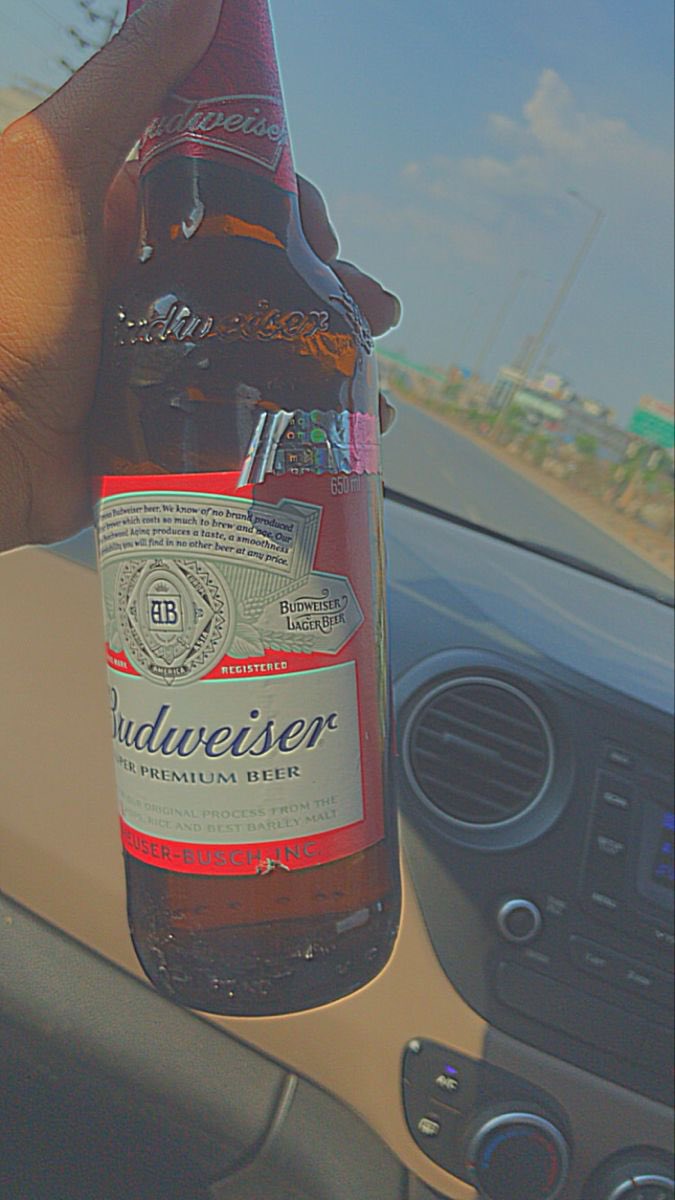 Unfortunately spending this christmas with a mostly empty house after the hooker from last night left and Jenna picked up the kids to take to her parents.