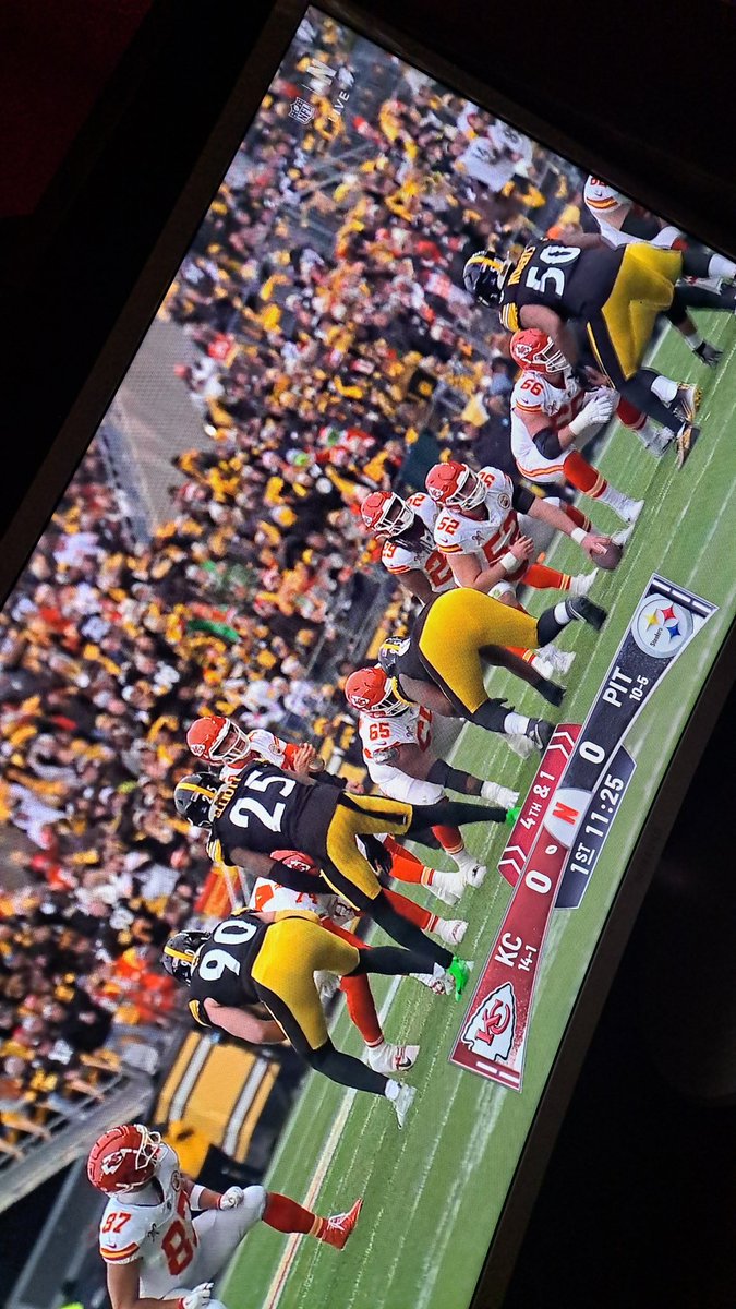 From Nicaragua 🇳🇮 <a href="/drewbrees/">Drew Brees</a> #NFLonNetflix