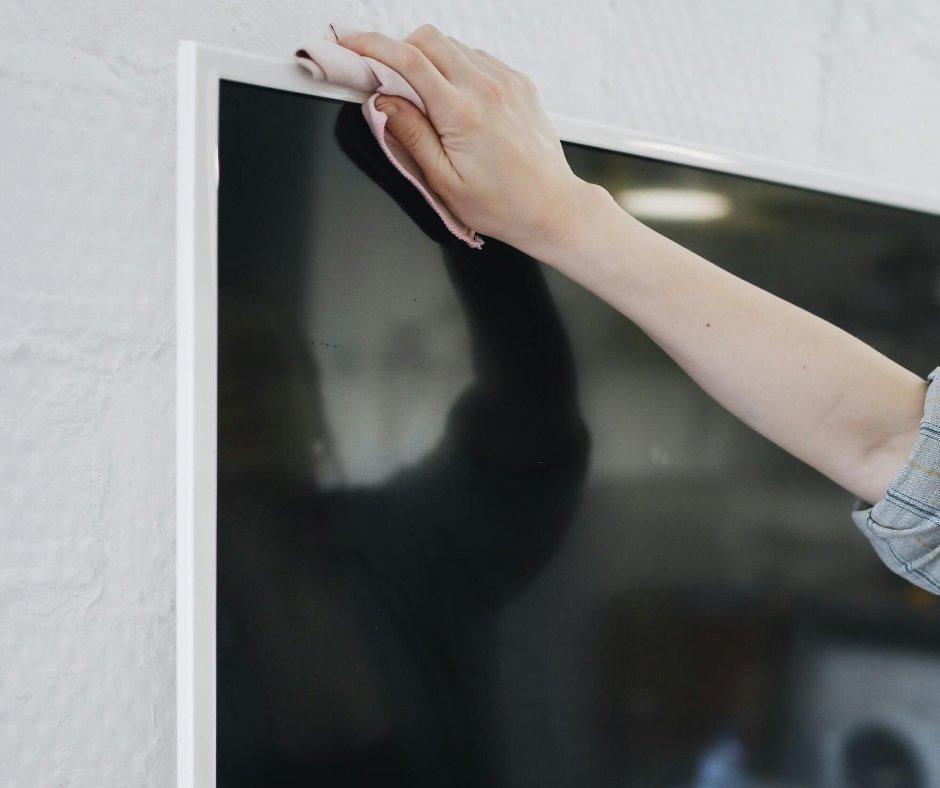 KonectEaze's tweet image. 🎁 Gifted Gadgets: Internet Tips for Smart TVs &amp;amp; Streaming Devices! 🎄

Just unwrapped a new Smart TV or streaming device? Learn how to optimize your internet for the ultimate streaming experience!

👉 bit.ly/3DcuWt7

#SmartTV #StreamingDevices #HolidayTips