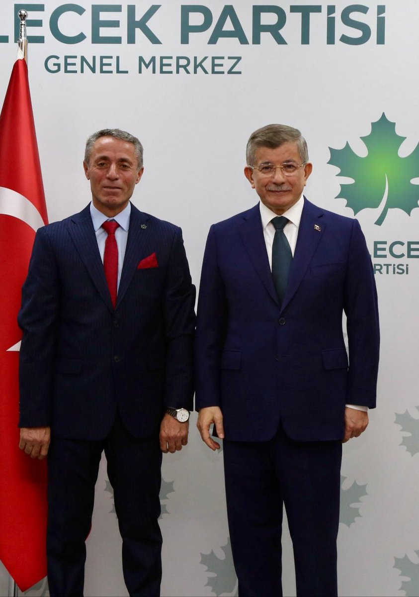 bilgili, hünerli, işinde başarılı olan kimseler kıskanılır, eleştirilir ve işlerini yapmaları zorlaştırılır" 
5 yıldır sizinle sadakatla  ve samimiyetle yürüyorum sn genel başkanım <a href="/Ahmet_Davutoglu/">Ahmet Davutoğlu</a> aynı duygularla yürümeye devam edeceğim.<a href="/OmerrUnal/">Ömer ÜNAL</a>