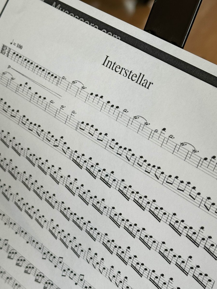 rustinmichael's tweet image. My 14yr old daughter’s main instrument is oboe. She also plays viola, flute, and piccolo. She just sat down and started playing this. She hadn’t practiced at all, and it is an incredibly hard piece of music. She did amazing sight reading! I had tears coming down my face.