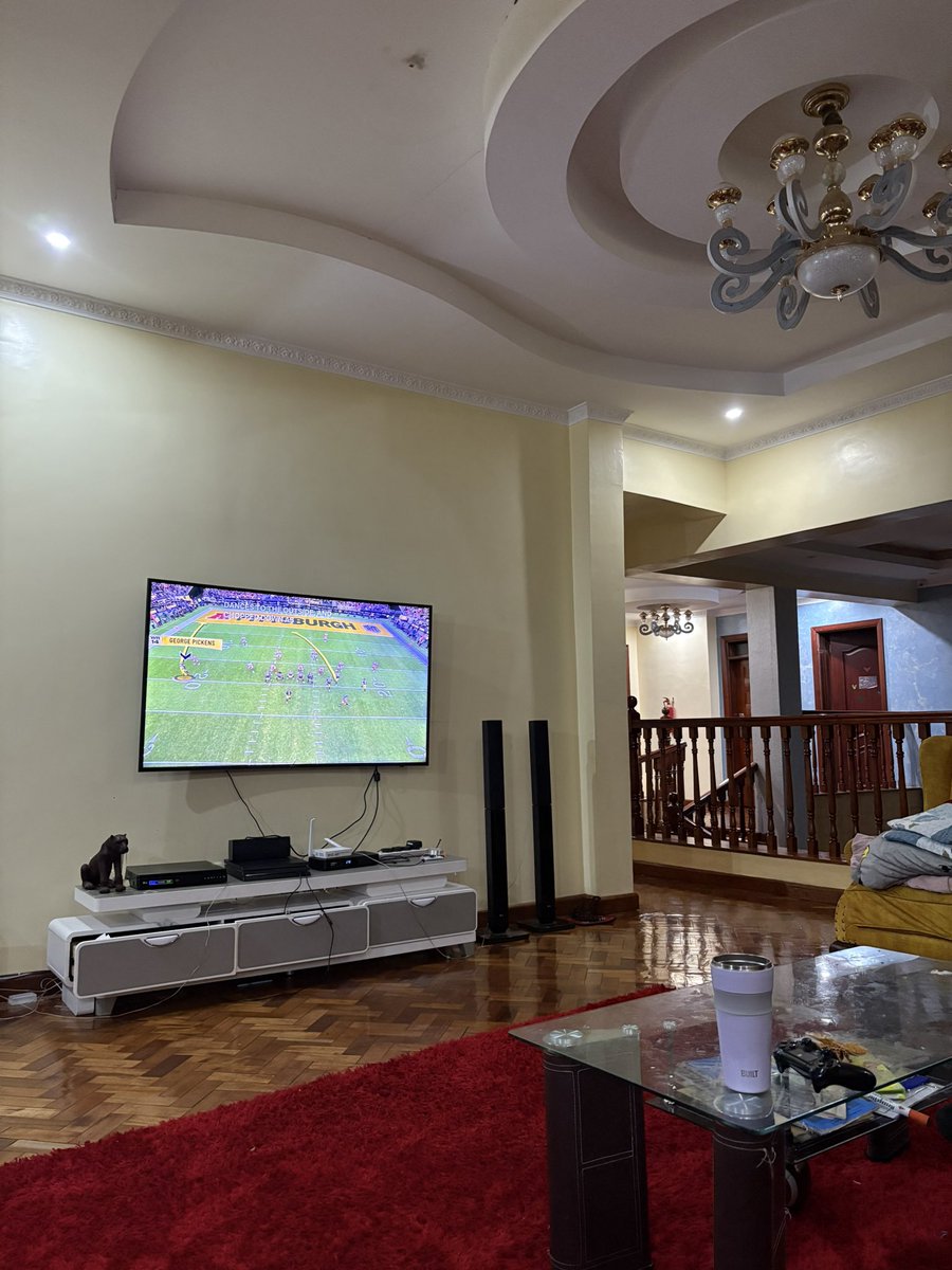 CaseyOwillah's tweet photo. @drewbrees @ScottHanson #NFLonNetflix #NFL Tuning in from Nairobi, Kenya 🇰🇪🏈🔥 https://t.co/Ubd6TBc8sc