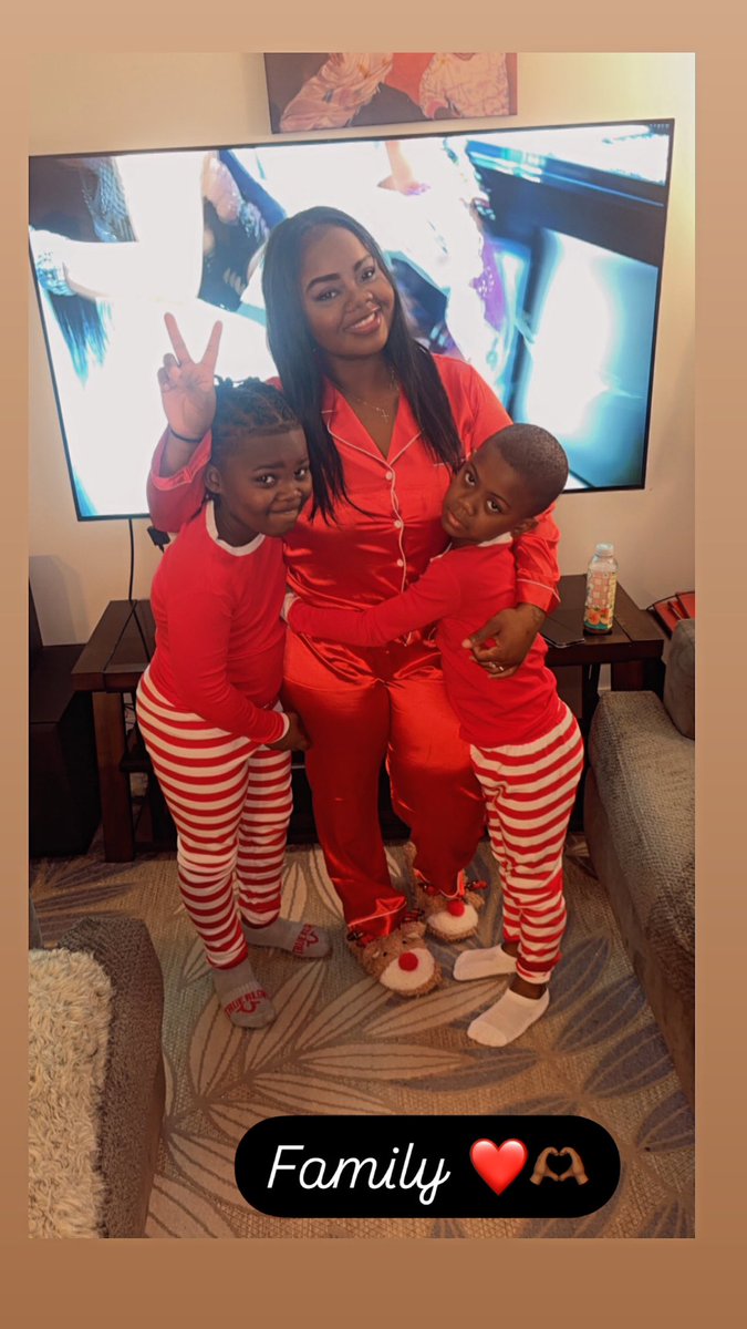 bellaahollywood's tweet photo. &amp; I’m fine with it always just being US ❤️🫶🏾 https://t.co/PuRTFcVIHj