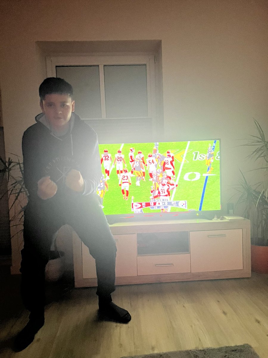 silaskla999's tweet photo. Watching live from Germany. First game for my little brother!🏈🏈🏈 #NFLonNetflix https://t.co/NoxN7PUGrd