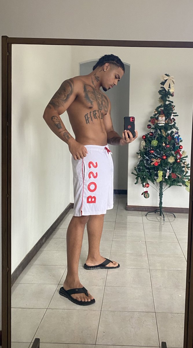 ryan_realcria's tweet photo. 25 anos de Idade, tô ficando velho!🤷🏽‍♂️🫶🏽 https://t.co/4Uq3HGfmsE