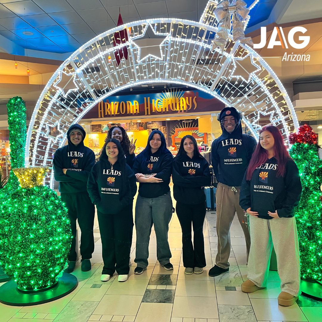 Happy Holidays from all of us at JAGAZ! 

As the year comes to a close, we extend our heartfelt thanks and warmest wishes for a Merry Christmas and a bright New Year.