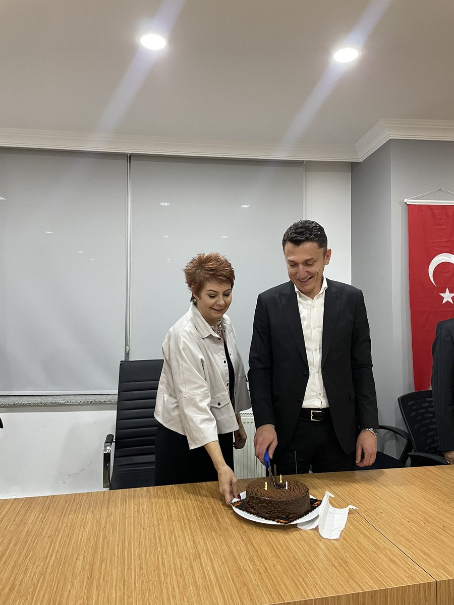elcinguloren_'s tweet photo. Deva Ankara Ailesi olarak, Teşkilat İşleri Başkanımız Sn. Ender Erdem’in doğum gününü içtenlikle kutluyoruz. Ender Başkanımıza sağlık, mutluluk ve yeni yaşında daha büyük başarılar diliyoruz. Birlikte nice güzel yıllara. https://t.co/NdfOKgL2jP