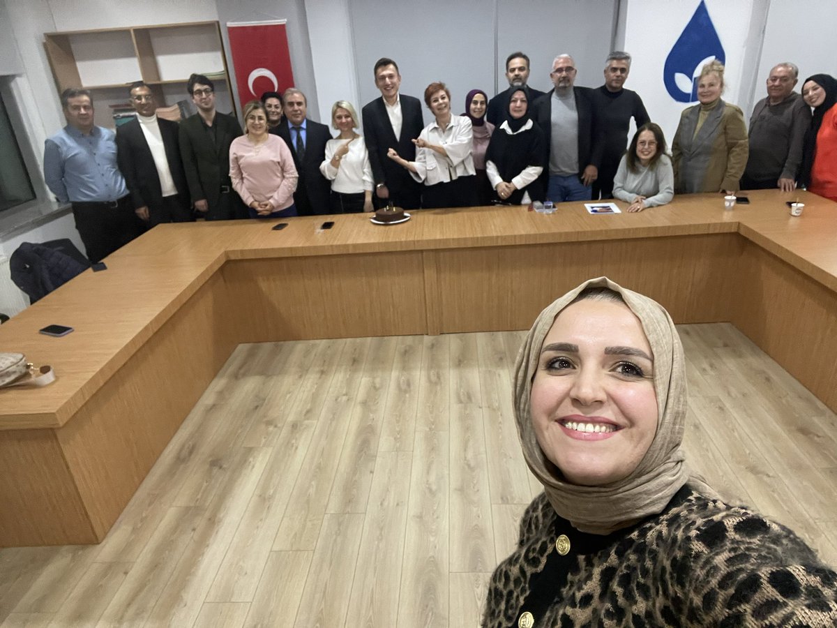 elcinguloren_'s tweet photo. Deva Ankara Ailesi olarak, Teşkilat İşleri Başkanımız Sn. Ender Erdem’in doğum gününü içtenlikle kutluyoruz. Ender Başkanımıza sağlık, mutluluk ve yeni yaşında daha büyük başarılar diliyoruz. Birlikte nice güzel yıllara. https://t.co/NdfOKgL2jP