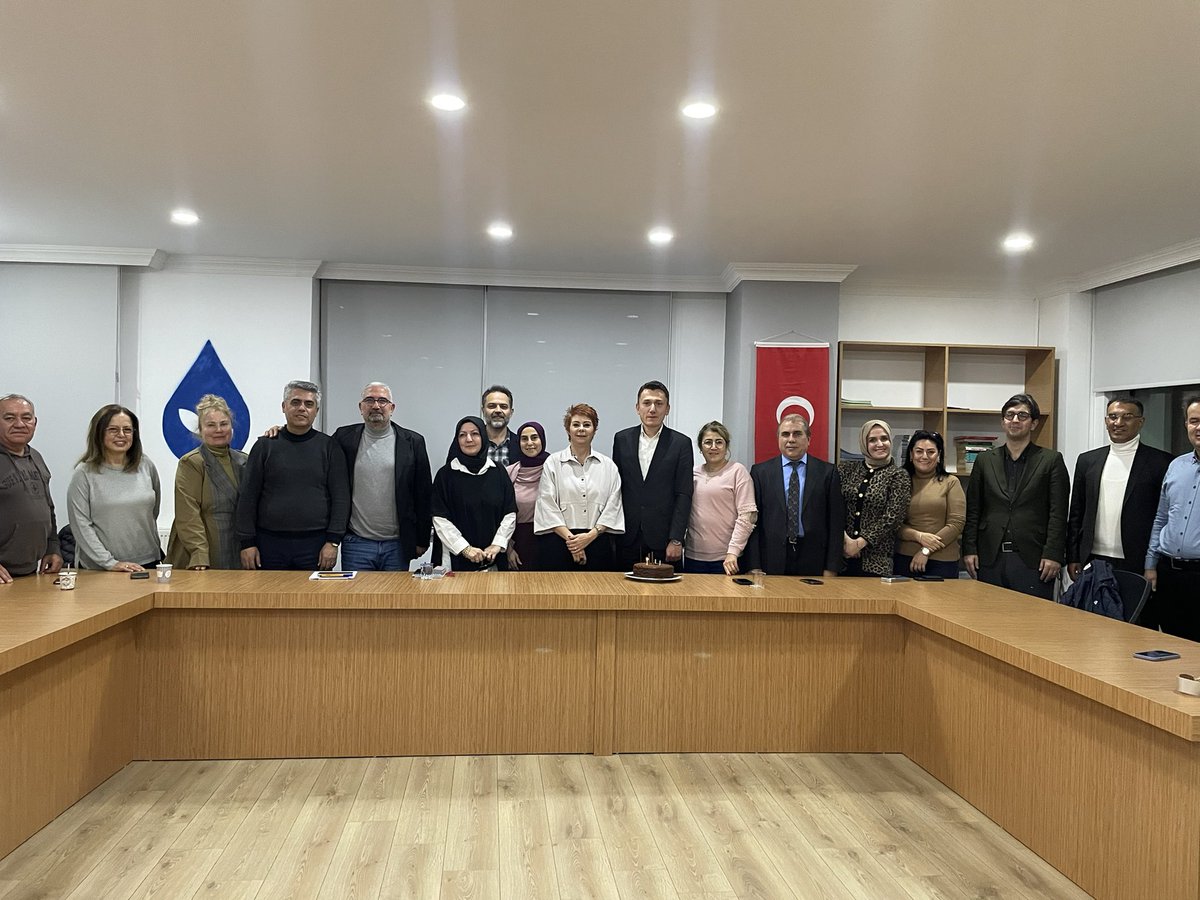 elcinguloren_'s tweet photo. Deva Ankara Ailesi olarak, Teşkilat İşleri Başkanımız Sn. Ender Erdem’in doğum gününü içtenlikle kutluyoruz. Ender Başkanımıza sağlık, mutluluk ve yeni yaşında daha büyük başarılar diliyoruz. Birlikte nice güzel yıllara. https://t.co/NdfOKgL2jP