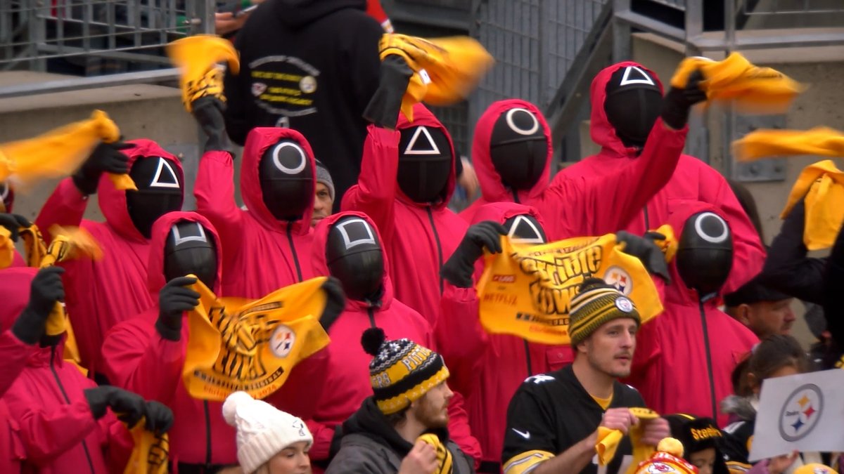 netflix's tweet photo. Not the Squid Game guards waving the Terrible Towel??? #NFLonNetflix https://t.co/DGaDJEsTFt