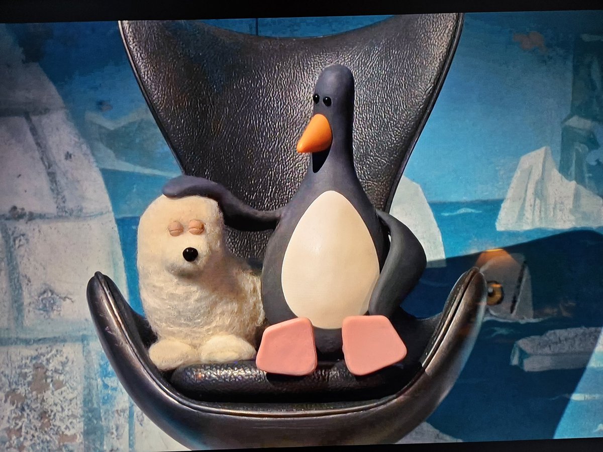 StevenLovell's tweet photo. As a 50 year old man, I can barely express how happy I am to be seeing Feathers Mcgraw in Wallace &amp; Gromit again after 31 years. I have a 3D printed version of him on my garage too. https://t.co/OUCKSYqRZh